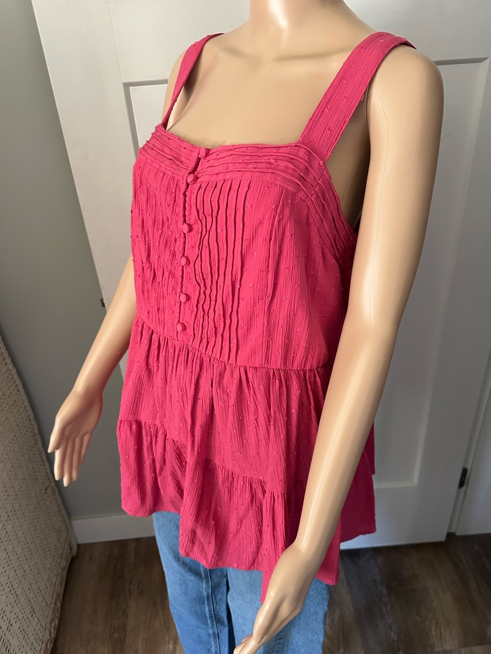 Torrid Tank - Picture 6 of 8